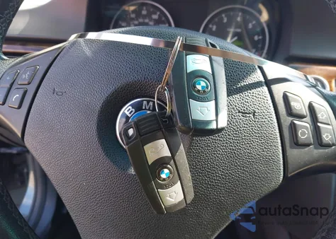 2011 BMW 328I из США, поврежденный, VIN WBAPH7C52BE680056